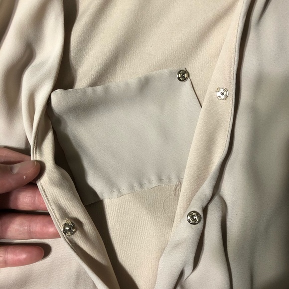 Noelle Flutter Wrap Dress - - Picture 8 of 8